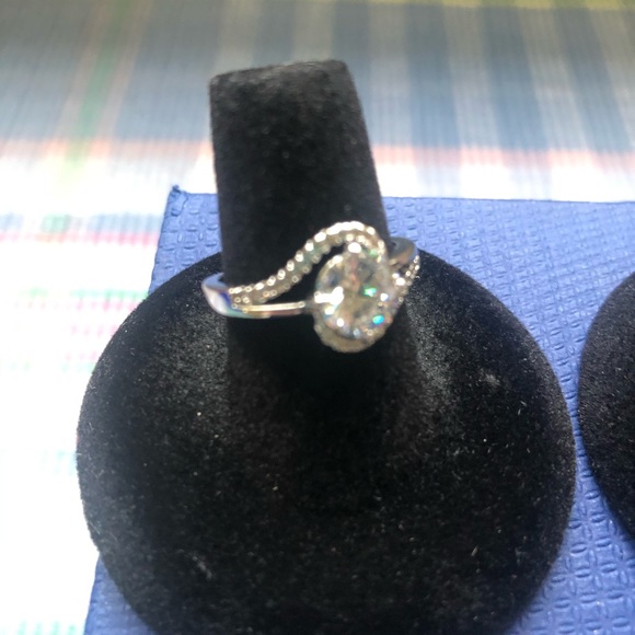 CZ NWOT Engagement Ring & Mans Wedding Band. Beautiful - Picture 2 of 10
